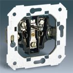 SIMON 82 MECHANIZM GNIAZDA POJEDYNCZEGO 75458-39